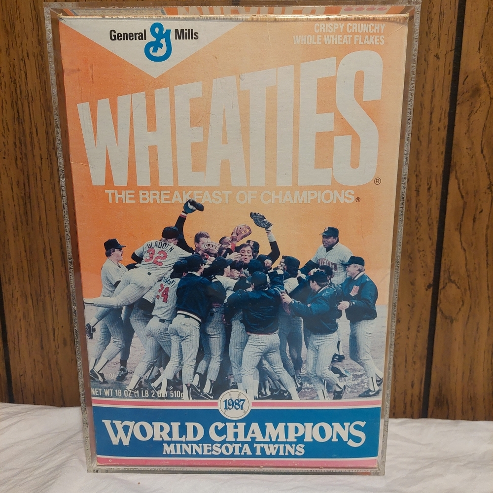 Wheaties 1987 World Champions Minnesota Twins Box With Protective Display Box